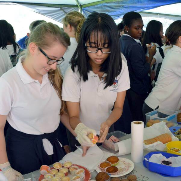 KIS Students Raise Funds with Charity Bake Sale