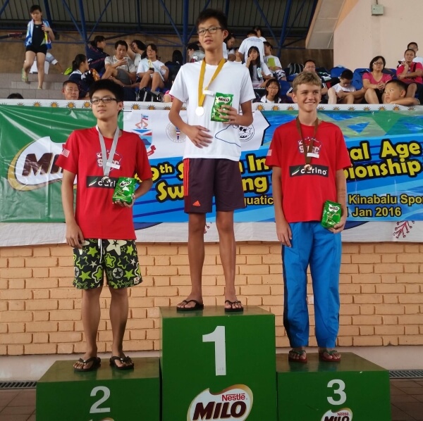 Students Compete at SAG Swimming Championship